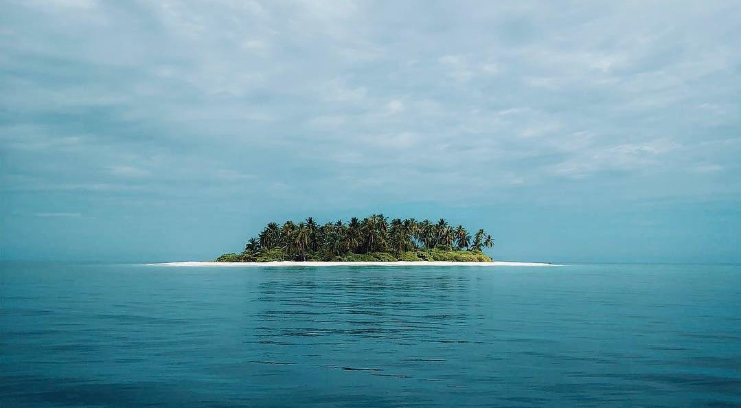 Castaway island aerial