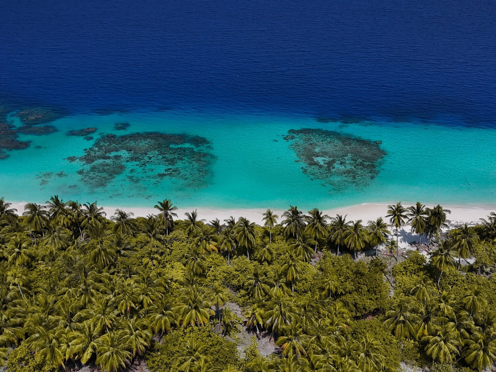 Maldivian islands aerial